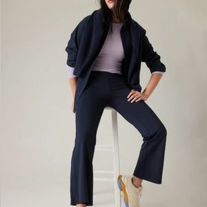 Athleta Delancey skyline ankle flare L ( TALL) black NEW